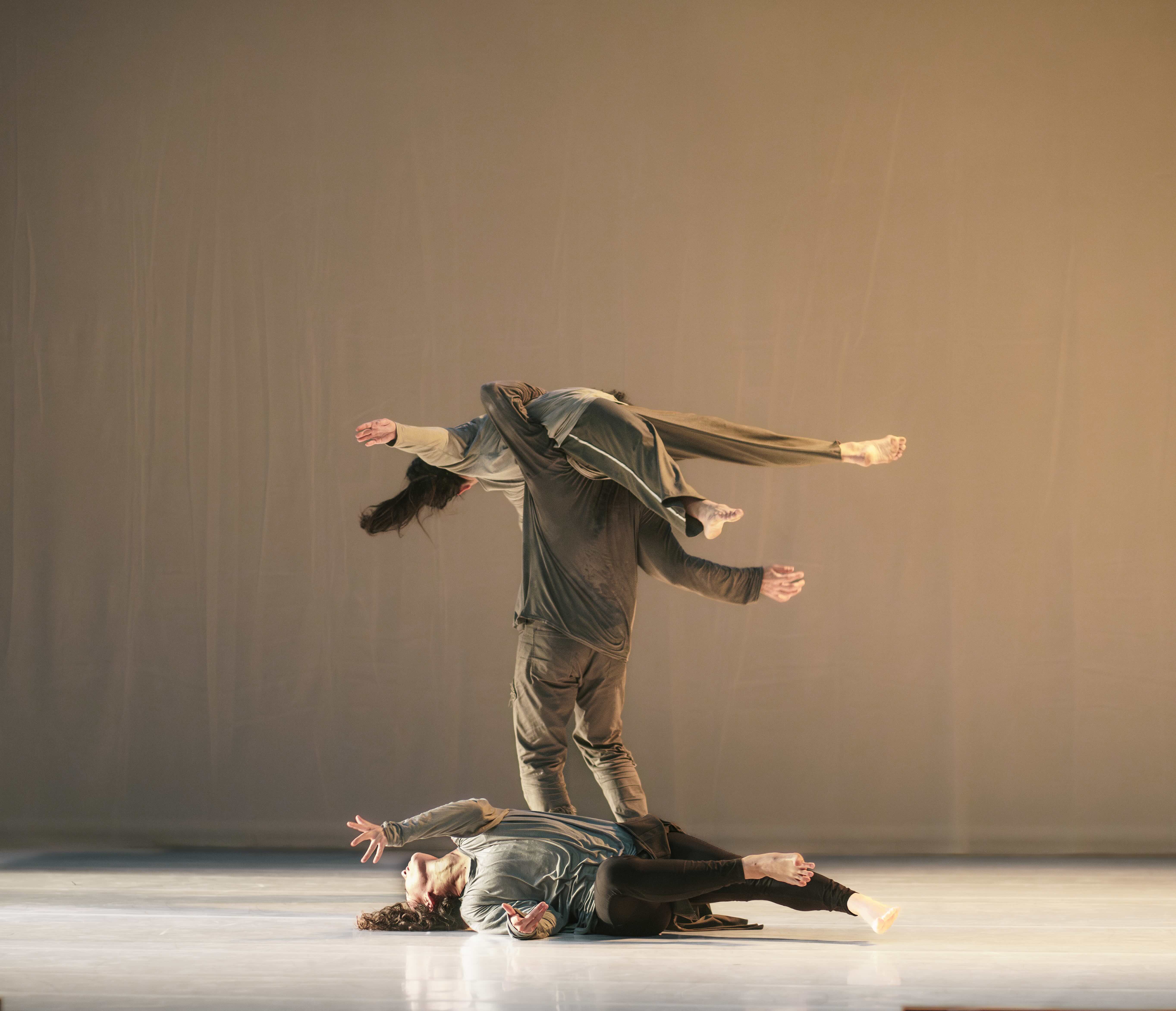 Dance performance capturing momentum